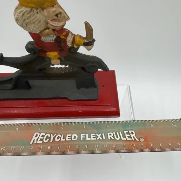 Vintage Cast Iron Christmas Solider Nutcracker Midwest Importers - Picture 6 of 7